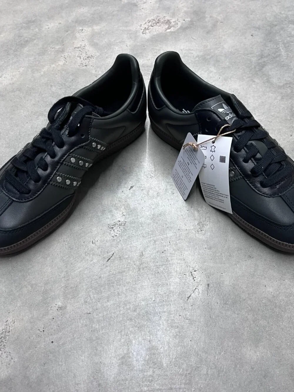 Adidas Samba OG Studded Stripes Black Earth Gum Women’s JR8869 - New - Picture 5 of 6